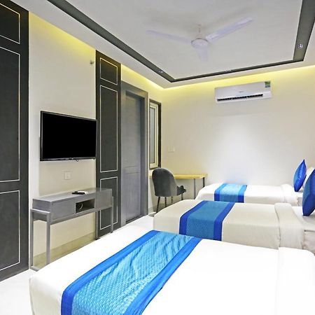 Hotel Apple Villa - Near Delhi Airport With Free Airport Transsfer Yeni Delhi Dış mekan fotoğraf