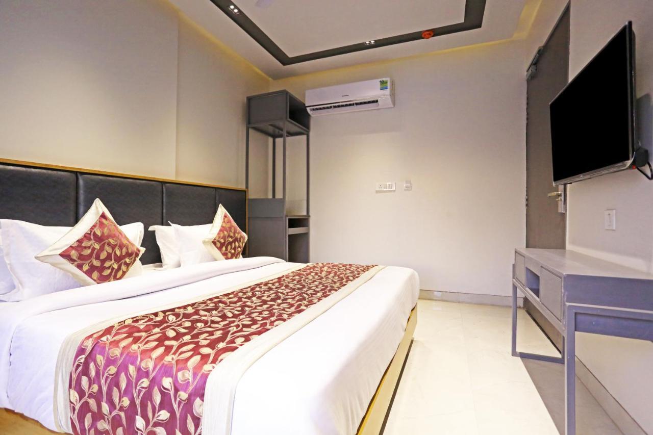 Hotel Apple Villa - Near Delhi Airport With Free Airport Transsfer Yeni Delhi Dış mekan fotoğraf