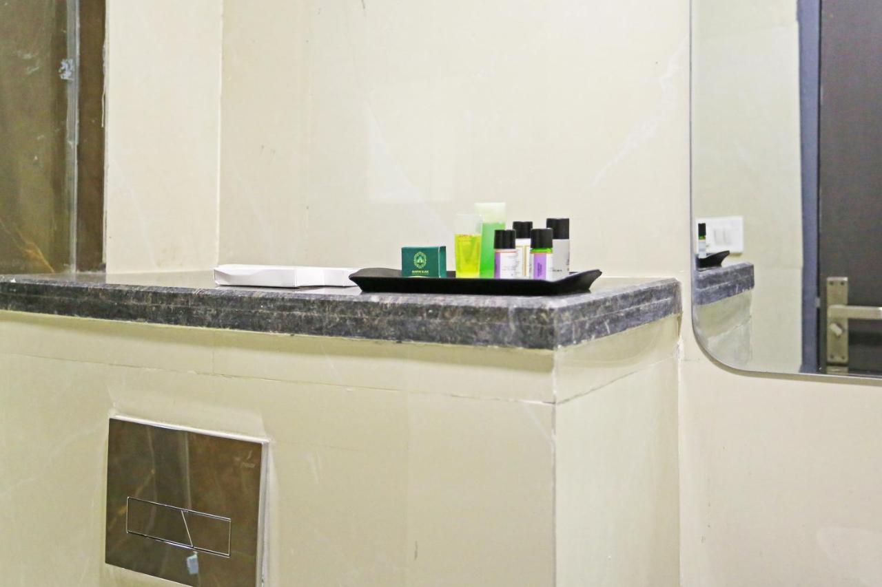 Hotel Apple Villa - Near Delhi Airport With Free Airport Transsfer Yeni Delhi Dış mekan fotoğraf