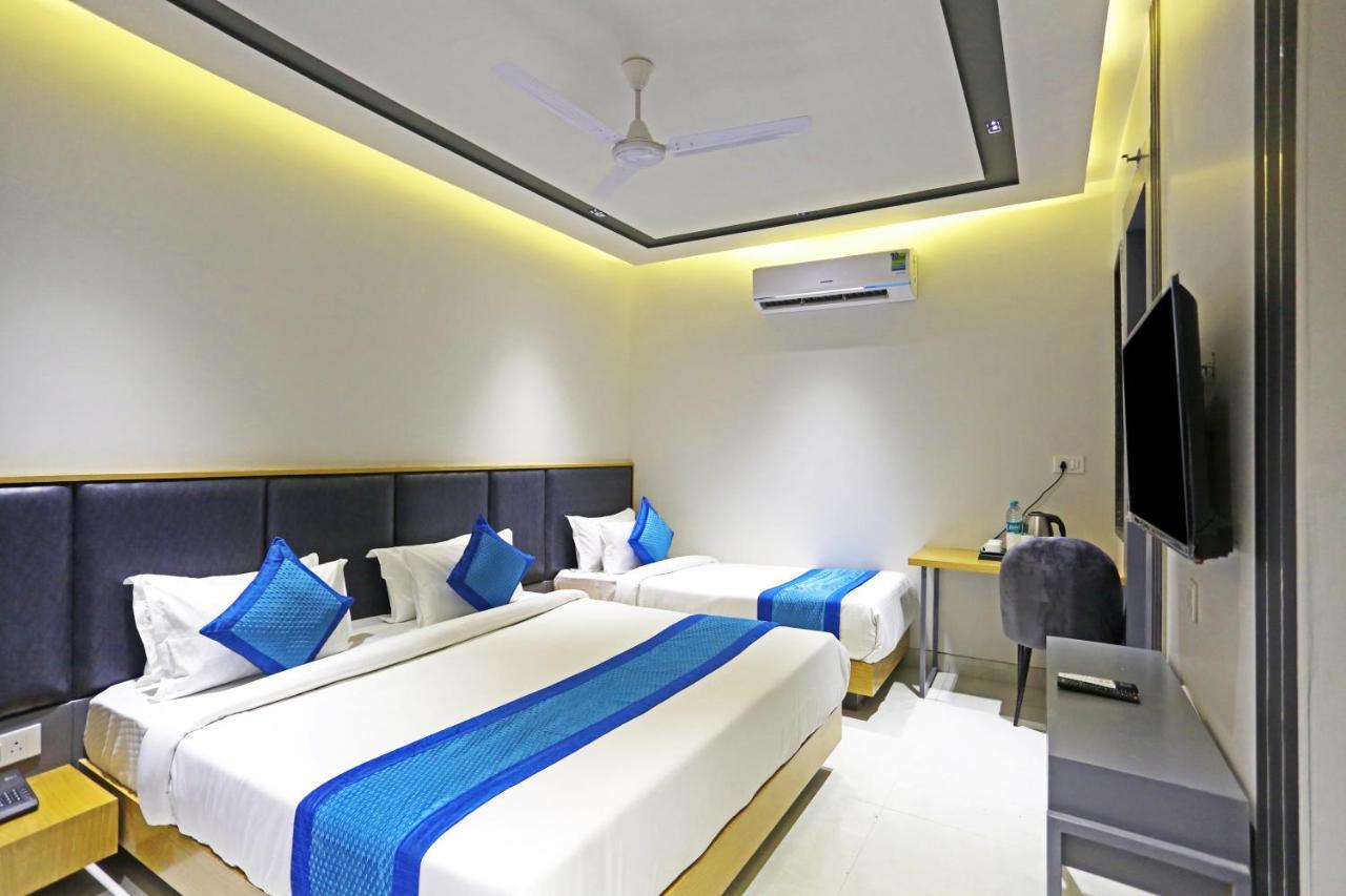 Hotel Apple Villa - Near Delhi Airport With Free Airport Transsfer Yeni Delhi Dış mekan fotoğraf