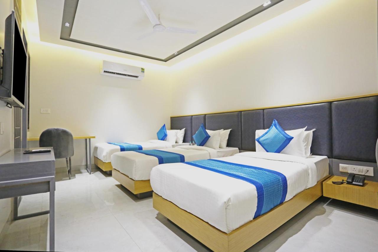 Hotel Apple Villa - Near Delhi Airport With Free Airport Transsfer Yeni Delhi Dış mekan fotoğraf