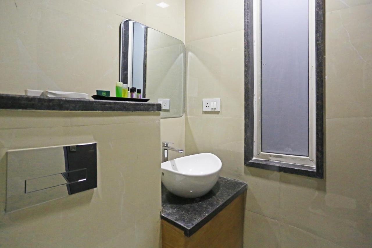 Hotel Apple Villa - Near Delhi Airport With Free Airport Transsfer Yeni Delhi Dış mekan fotoğraf