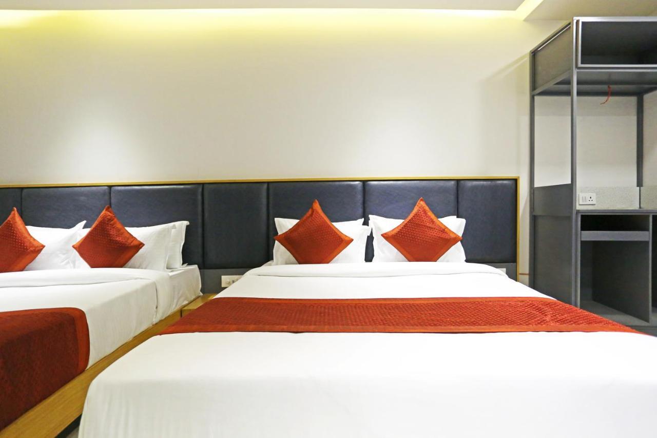 Hotel Apple Villa - Near Delhi Airport With Free Airport Transsfer Yeni Delhi Dış mekan fotoğraf