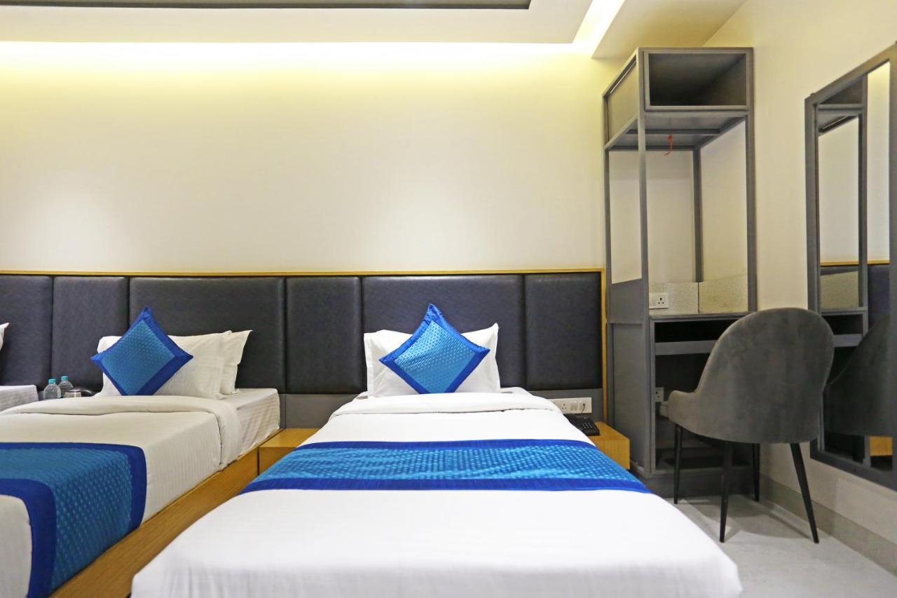 Hotel Apple Villa - Near Delhi Airport With Free Airport Transsfer Yeni Delhi Dış mekan fotoğraf