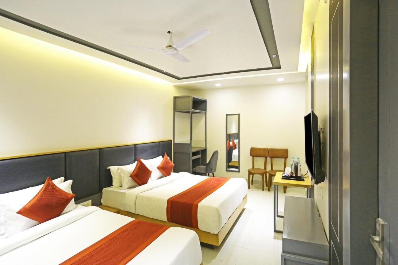 Hotel Apple Villa - Near Delhi Airport With Free Airport Transsfer Yeni Delhi Dış mekan fotoğraf