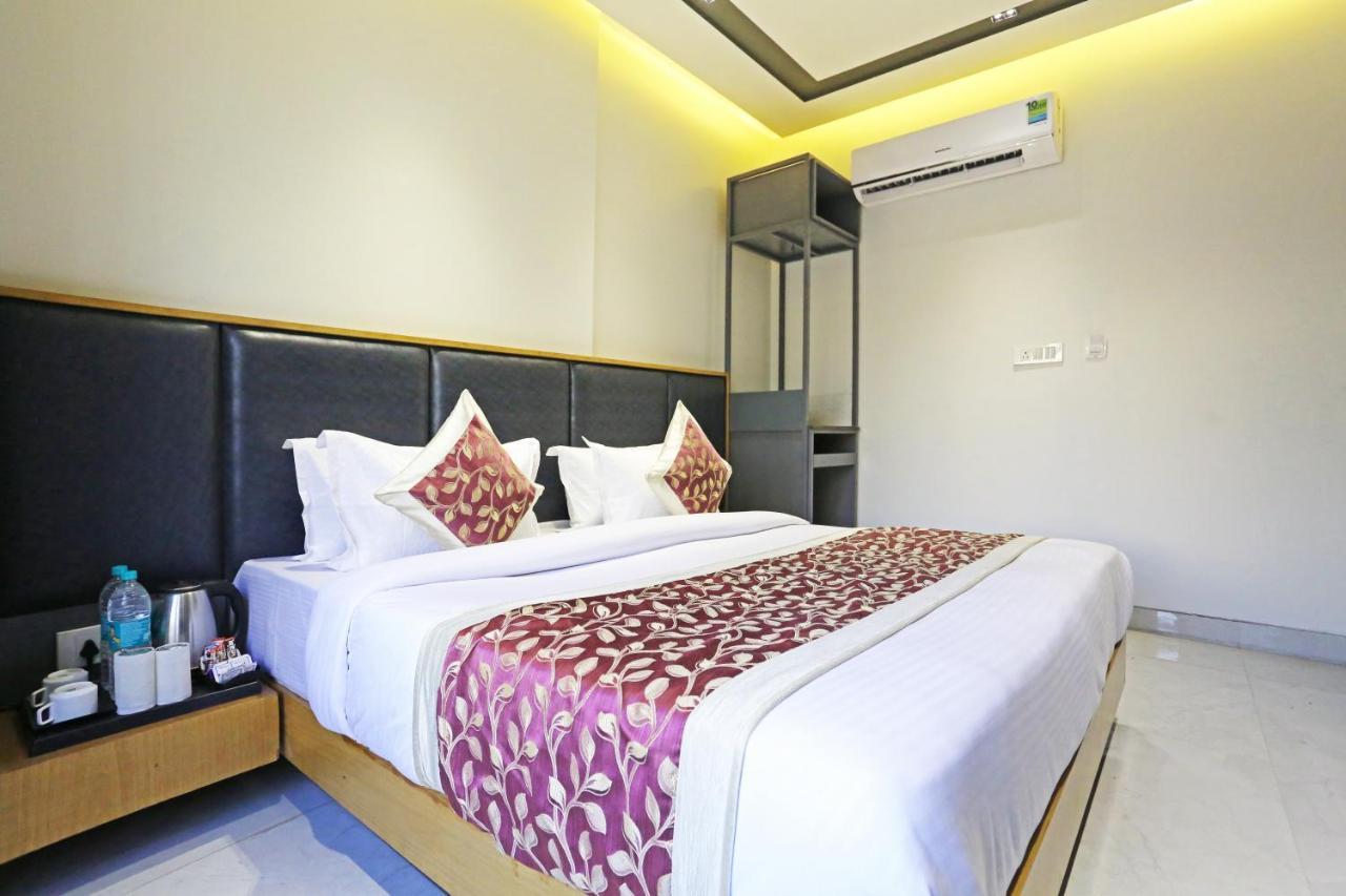 Hotel Apple Villa - Near Delhi Airport With Free Airport Transsfer Yeni Delhi Dış mekan fotoğraf